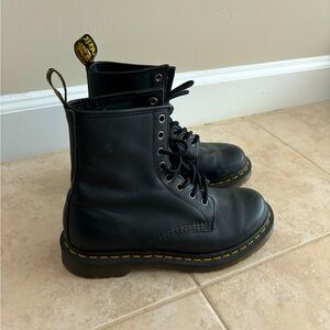 Dr. Martens 1460 Women’s Smooth Leather Lace Up Boots, Black, Size 7